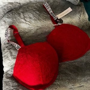 VERY SEXY
Bombshell Add-2-Cups Push-Up Bra with Diamond Strap